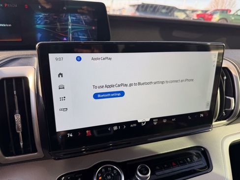 Used 2025 Ford Expedition Active image 26