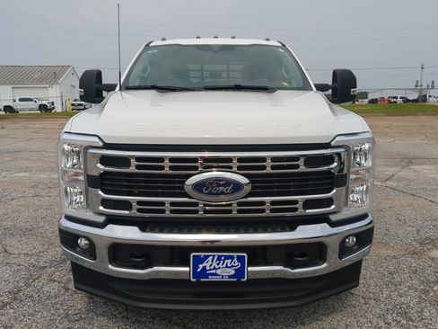 Certified 2025 Ford F350 XL w/ XL Chrome Package AWD/4WD image 7