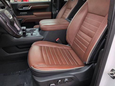 Used 2023 GMC Sierra 1500 Denali Ultimate AWD/4WD image 16