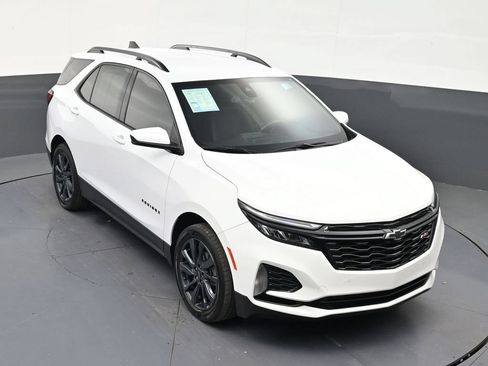 Used 2024 Chevrolet Equinox RS FWD image 18
