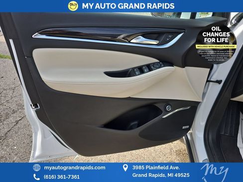 Used 2023 Buick Enclave Essence w/ Experience Buick Package AWD/4WD image 10