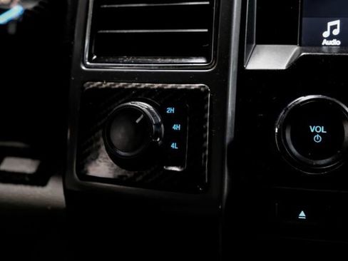 Used 2018 Ford F150 XLT w/ Equipment Group 302A Luxury image 31