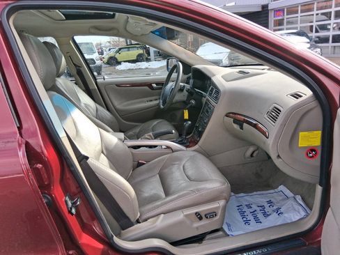 Used 2005 Volvo XC70 image 14