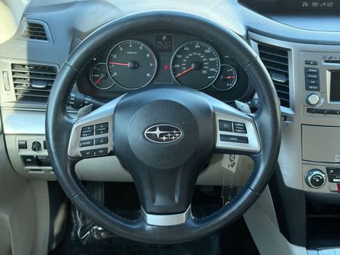 Used 2014 Subaru Outback 2.5i Premium w/ Moonroof Package image 25