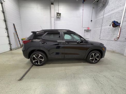 Used 2022 Chevrolet TrailBlazer RS AWD/4WD image 3