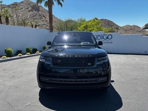 Used 2023 Land Rover Range Rover SE AWD/4WD image 2