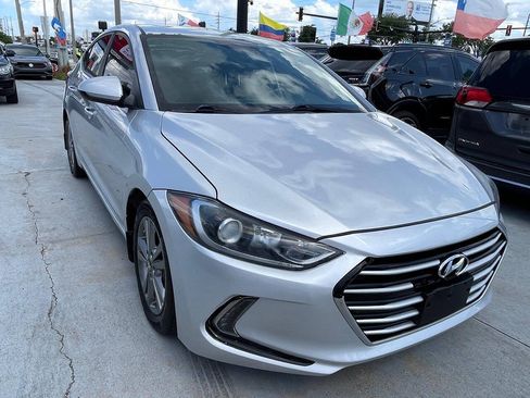 Used 2018 Hyundai Elantra Value Edition FWD image 14