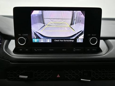 Used 2024 Honda Accord EX image 9
