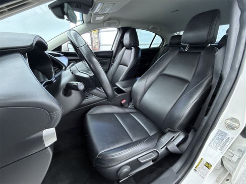 Used 2020 MAZDA MAZDA3 Sedan w/ Select Package image 10