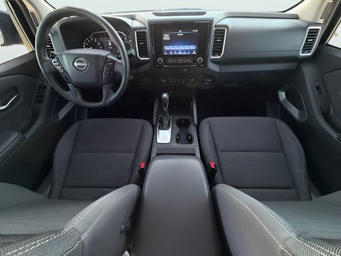 Certified 2022 Nissan Frontier SV w/ Technology Package AWD/4WD image 24