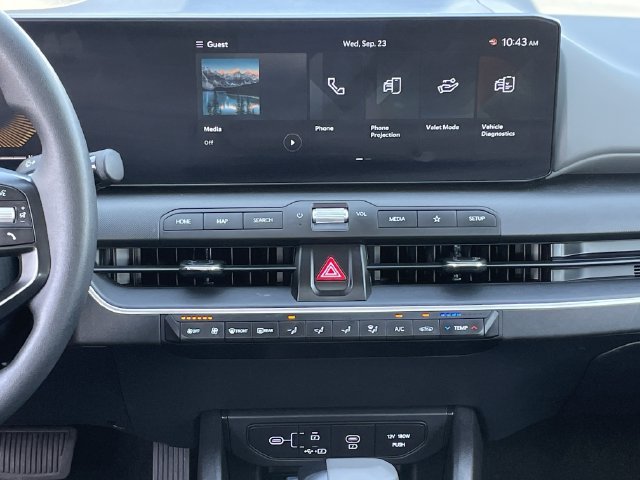 Used 2025 Kia K4 FWD image 15