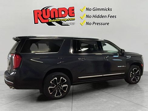 Used 2023 GMC Yukon XL Denali w/ Advanced Technology Package AWD/4WD image 6