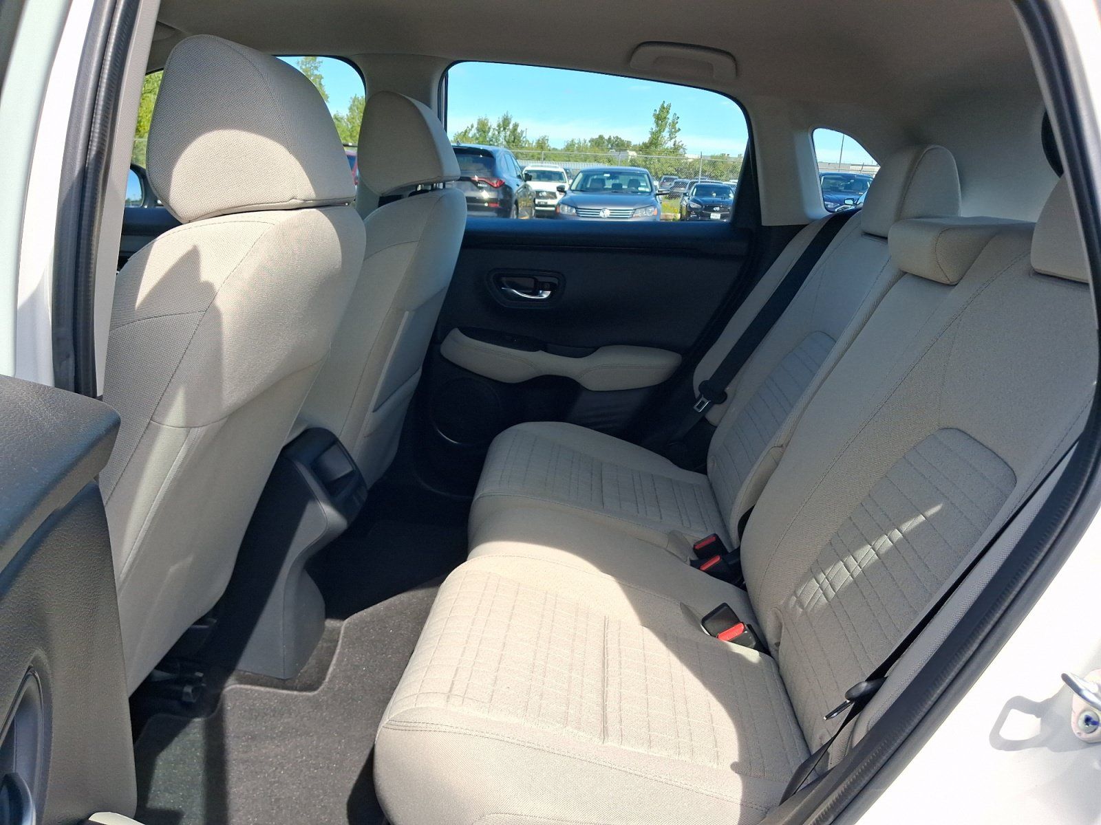 Used 2025 Honda HR-V LX image 18