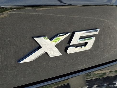 Used 2023 BMW X5 xDrive40i w/ Premium Package AWD/4WD image 35