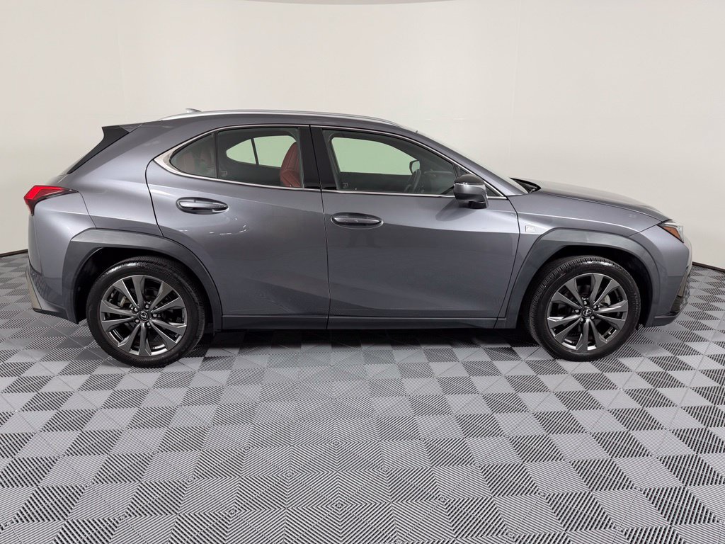 Used 2021 Lexus UX 250h F Sport AWD/4WD image 11