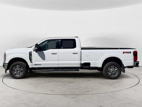 Used 2025 Ford F350 Lariat w/ FX4 Off-Road Package AWD/4WD image 2