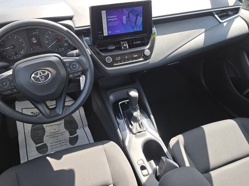 Used 2024 Toyota Corolla LE FWD image 24