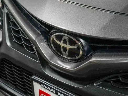 Certified 2022 Toyota Camry SE image 10