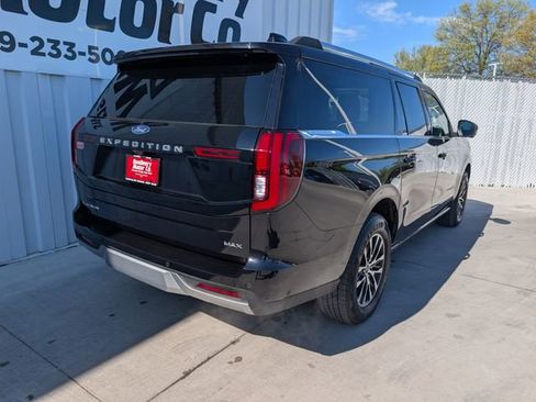 Used 2025 Ford Expedition Max Platinum AWD/4WD image 27