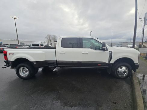 Used 2024 Ford F350 King Ranch image 4