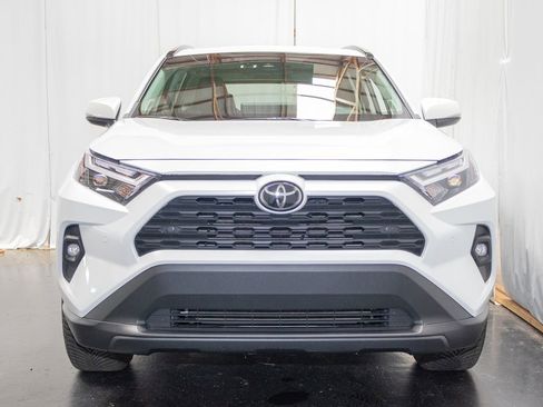 Used 2023 Toyota RAV4 XLE Premium AWD/4WD image 2