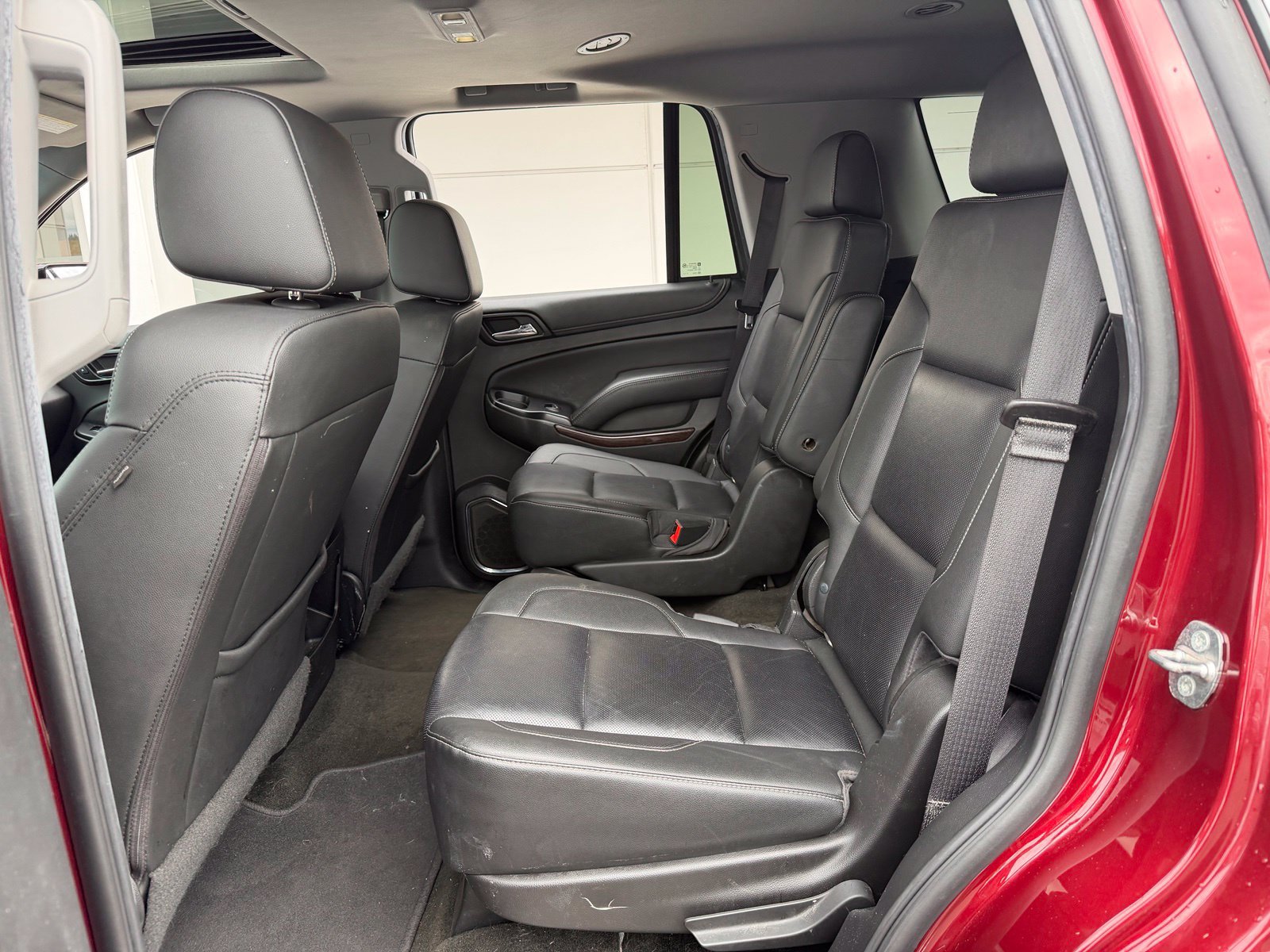 Used 2018 GMC Yukon SLT w/ HD Trailering Package AWD/4WD image 18