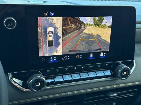 New 2026 Chevrolet Colorado ZR2 w/ Technology Package AWD/4WD image 19
