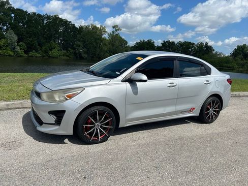Used 2021 Kia Rio LX FWD image 2