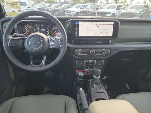 New 2026 Jeep Gladiator Mojave image 4