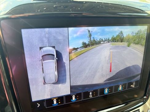 Used 2021 Chevrolet Traverse Premier w/ LPO, Floor Liner Package FWD image 20