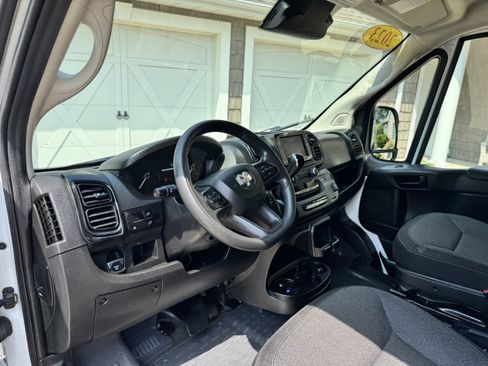 Used 2023 RAM ProMaster 3500 w/ Driver Convenience Group FWD image 12