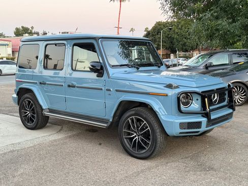 Used 2022 Mercedes-Benz G 550 image 2