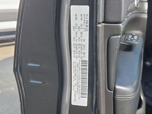 Used 2018 Jeep Grand Cherokee Limited AWD/4WD image 38