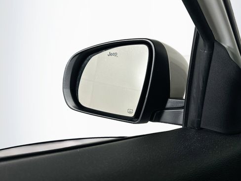 Used 2020 Jeep Compass Sport image 16