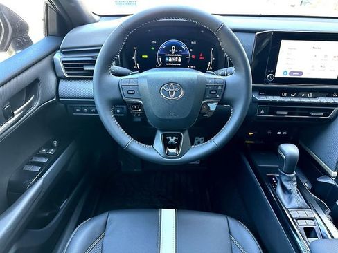 New 2026 Toyota Camry SE image 18