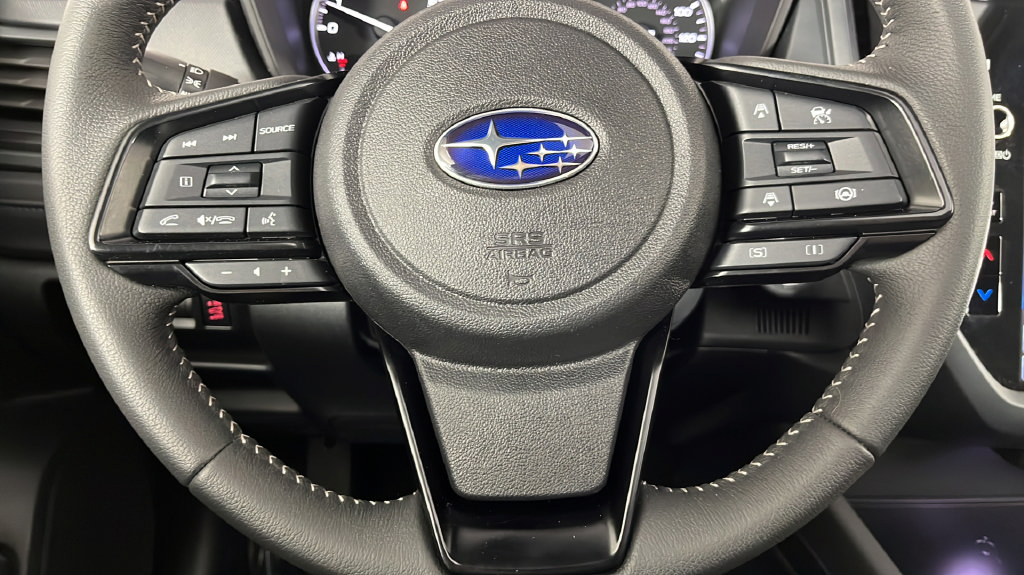 Used 2025 Subaru Forester Premium AWD/4WD image 23