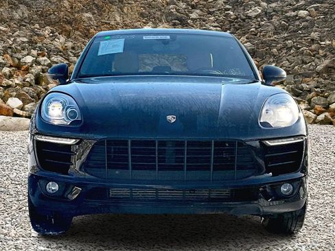 Used 2018 Porsche Macan image 3