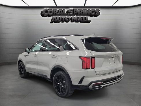 Used 2023 Kia Sorento SX AWD/4WD image 4