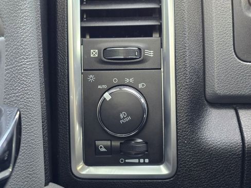 Used 2020 RAM 1500 Classic Warlock image 35