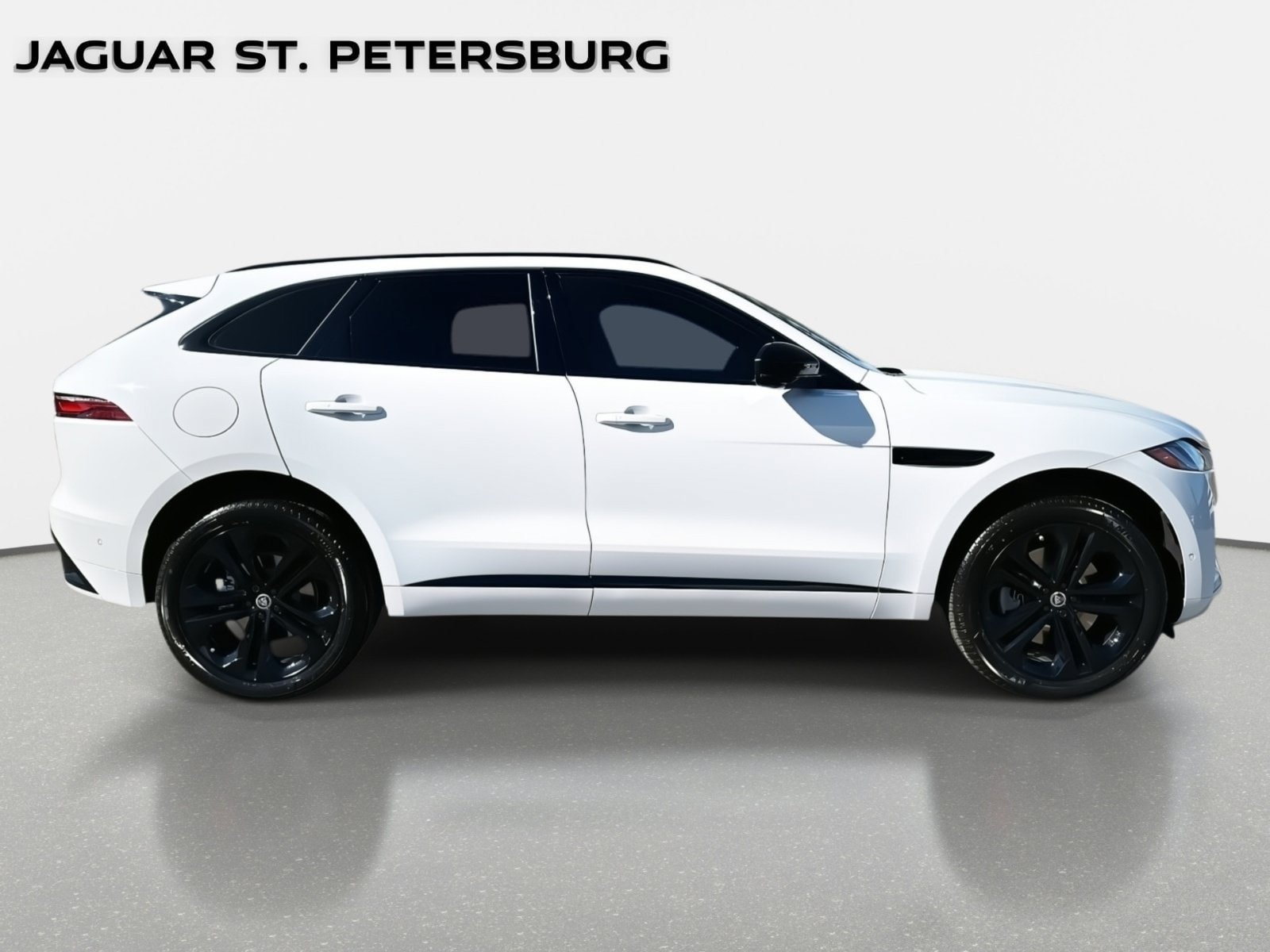 Used 2026 Jaguar F-PACE R-Dynamic S AWD/4WD image 5
