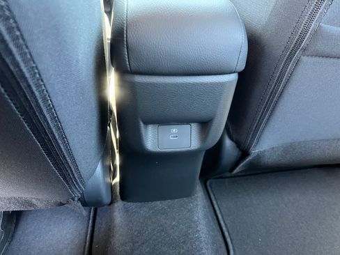 New 2025 Nissan Versa SV w/ Trunk Package image 20