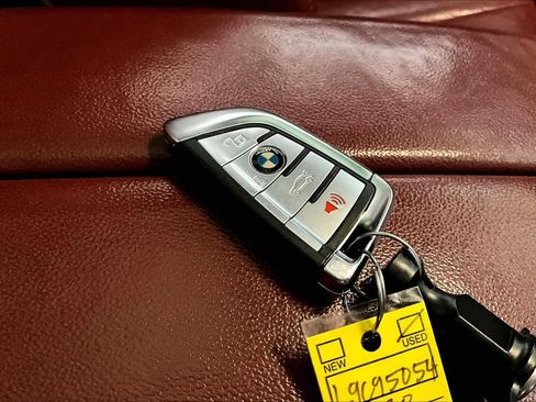 Used 2020 BMW X6 sDrive40i w/ Premium Package image 14