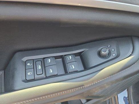 Used 2024 Jeep Grand Cherokee Limited image 15