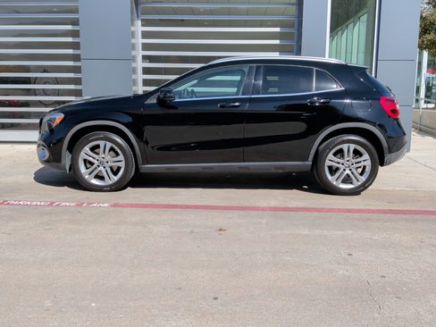 Used 2018 Mercedes-Benz GLA 250 4MATIC image 7