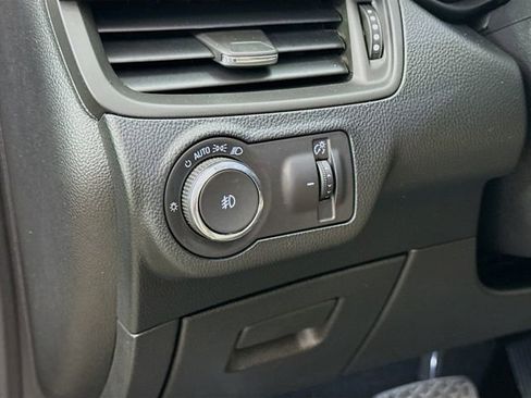 Used 2017 Buick Envision Essence image 10