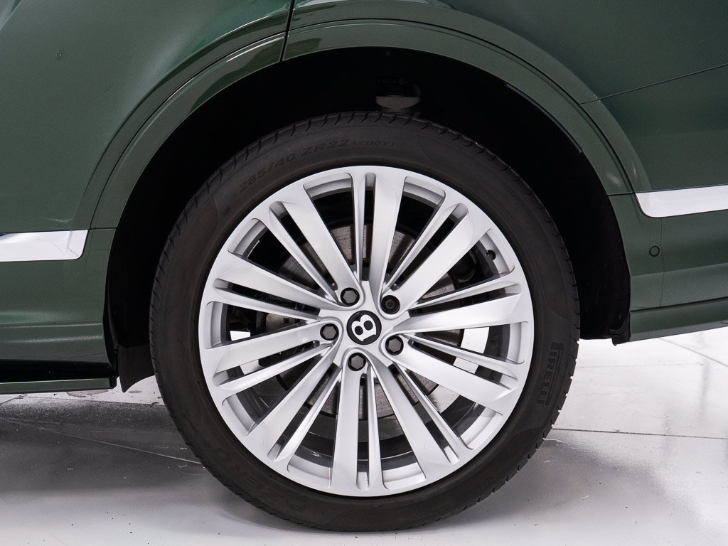 Certified 2022 Bentley Bentayga Speed AWD/4WD image 44