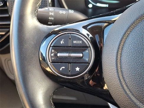 Used 2023 Kia Soul EX image 21