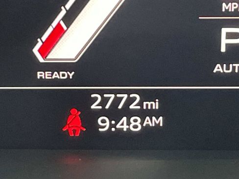 Certified 2025 Audi RS Q8 performance image 23