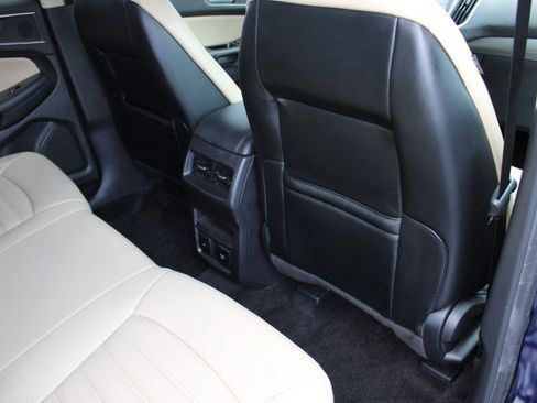 Used 2016 Ford Edge SEL w/ Equipment Group 201A FWD image 14
