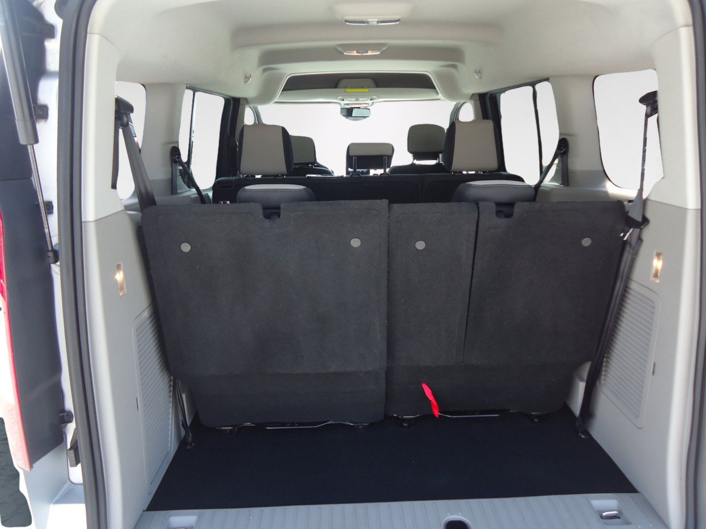 Used 2022 Ford Transit Connect XLT FWD image 28